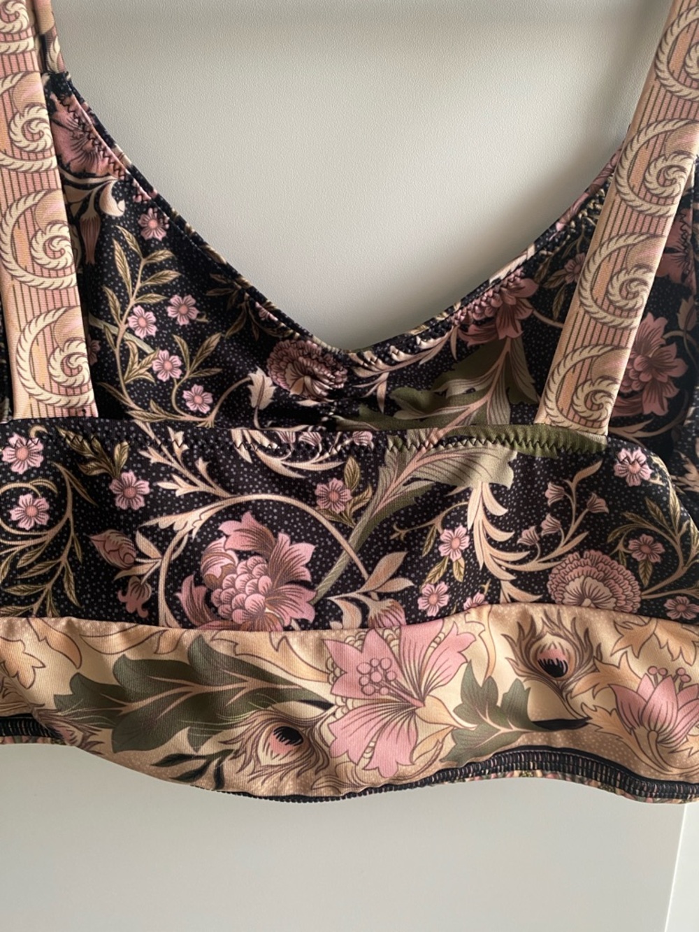 Oasis Crop in Nightshade from Spell and the Gypsy Collective Athletic Top L - Picture 5 of 14